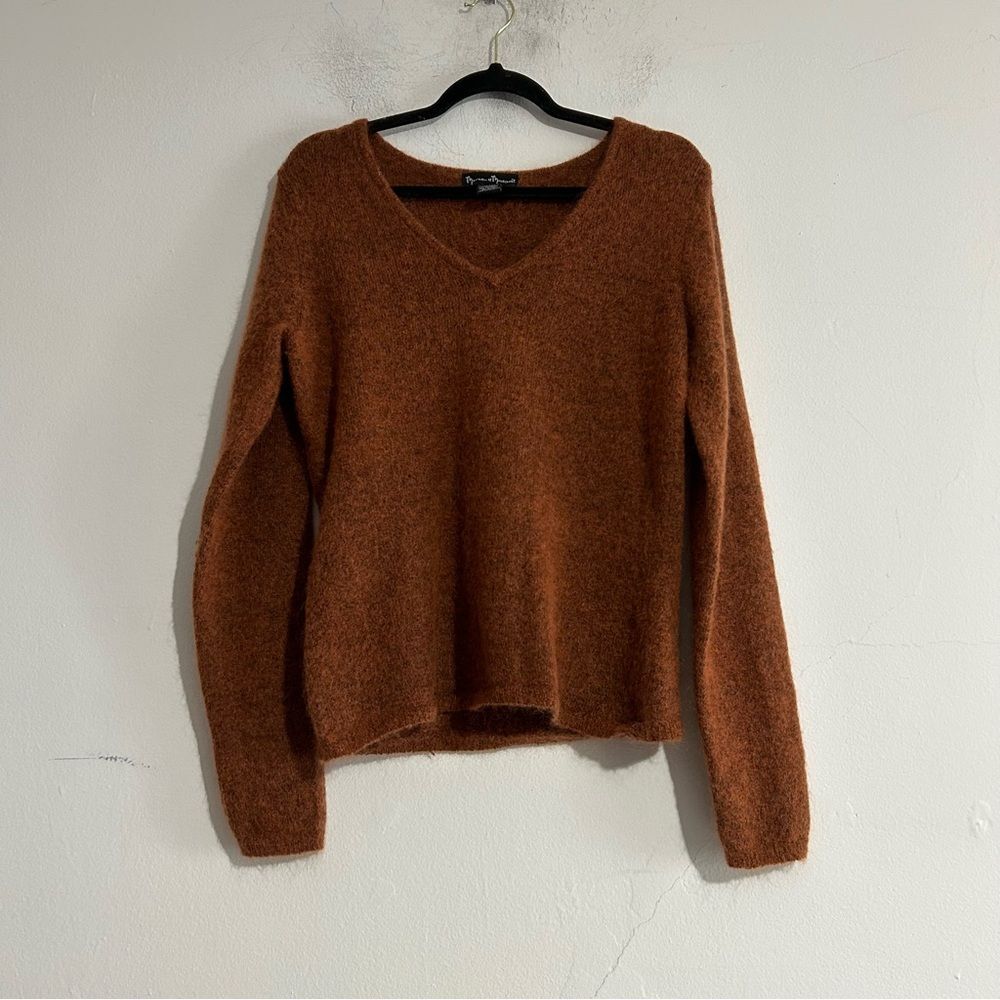 Mercer & Madison Mohair Wool Blend Fuzzy V-Neck Sweater Medium Neutral Fall